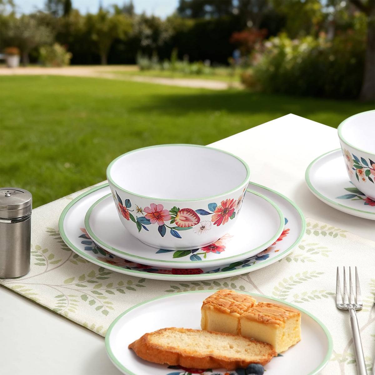 12-Piece Strawberry Melamine Dinnerware Set Z68864