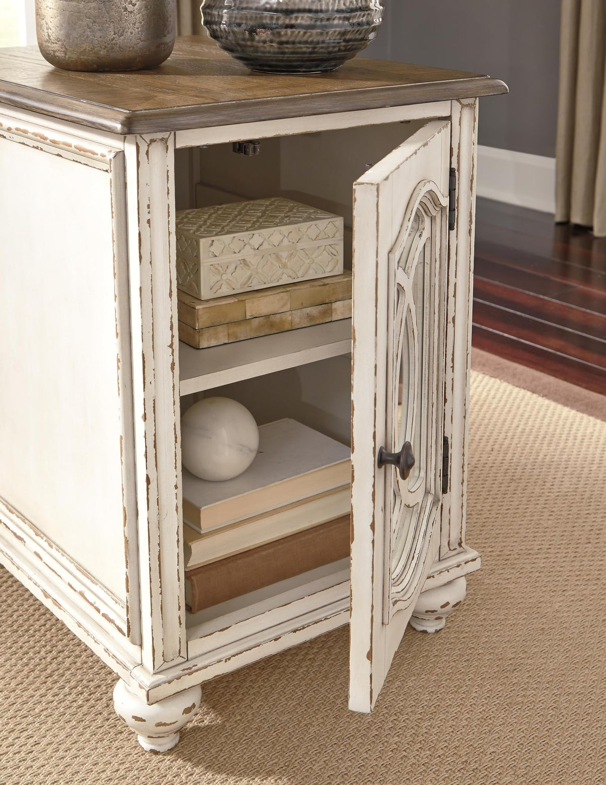 Chairside End Table with Storage T37229