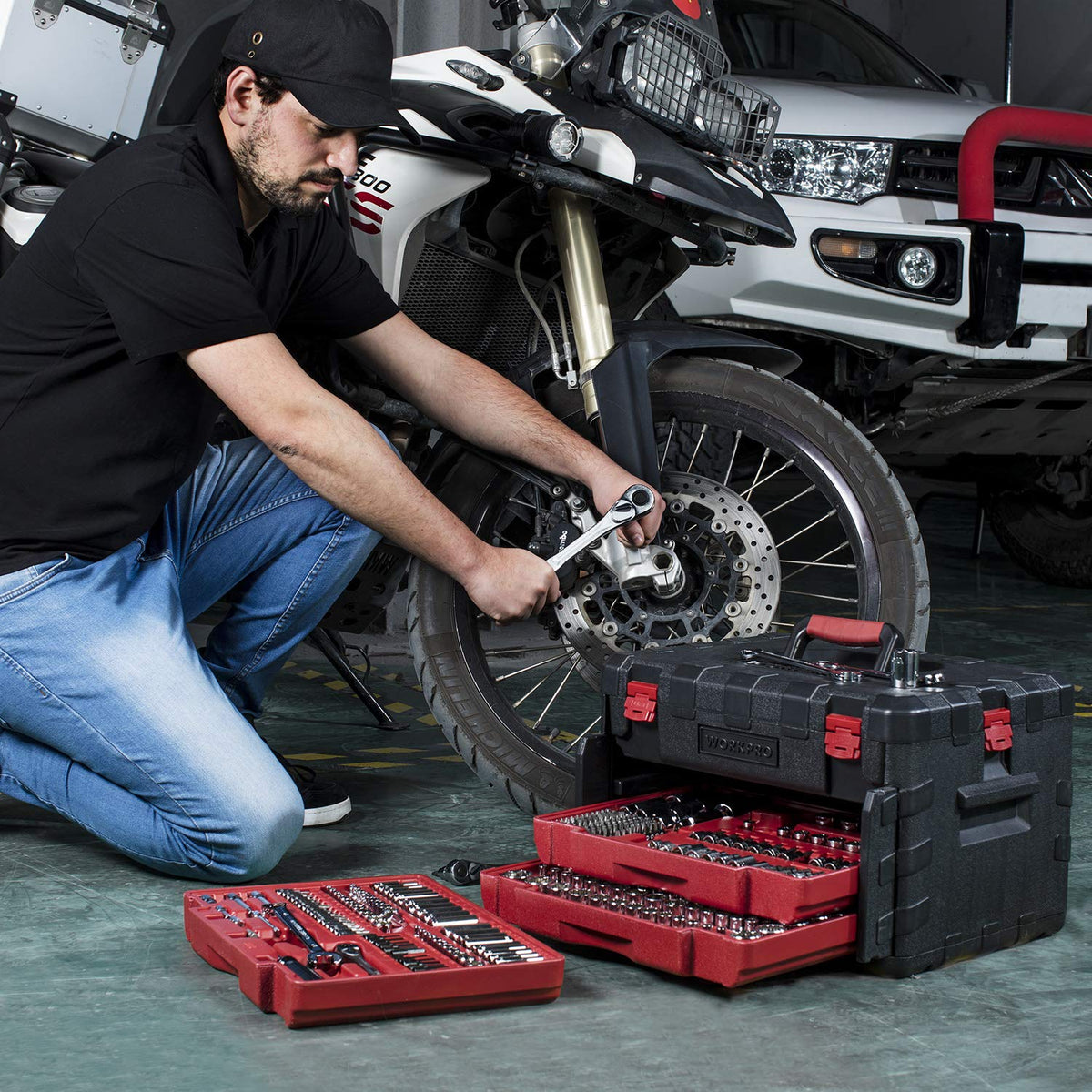 450-Piece Drive Socket Set 1/2" 1/4" 3/8" CR-V Metric and Imperial with Quick-Release Ratchet Wrench F89187